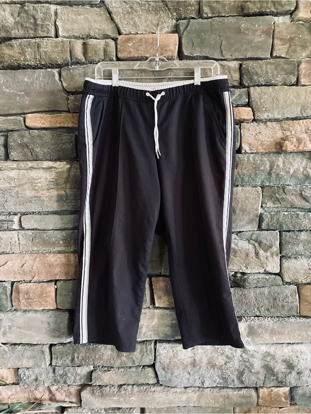 Made For Life Capri Track Pants Retro Sportswear Active Athleisure
